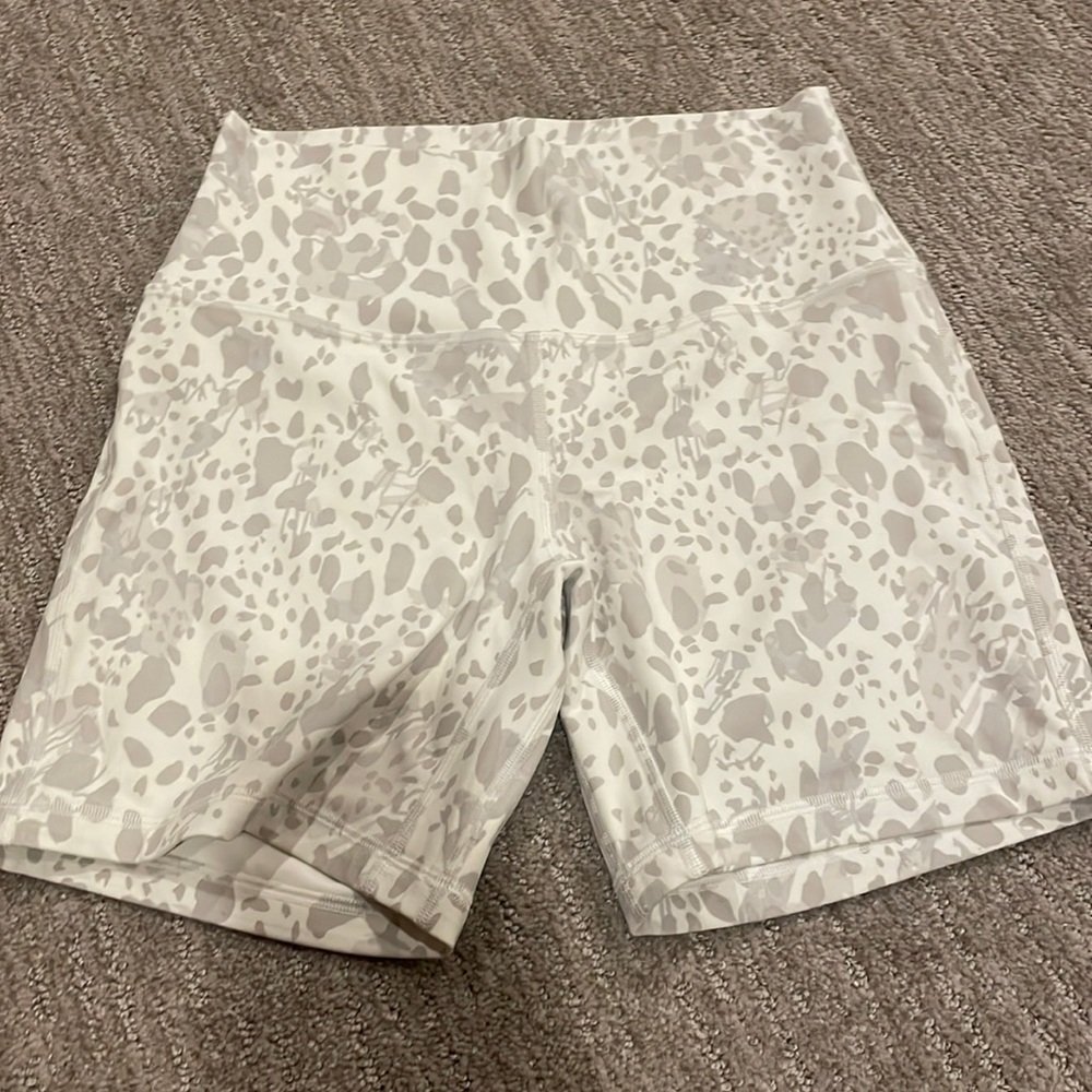 Lululemon align biker shorts